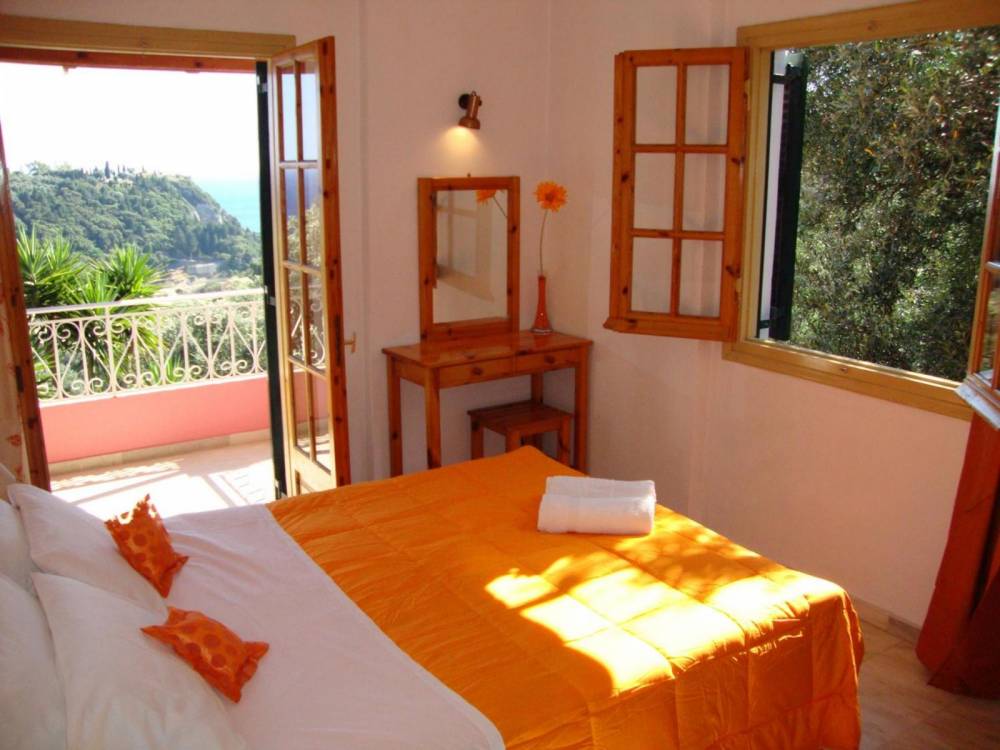 Four-Bedroom Apartment with Sea View - Accommodation