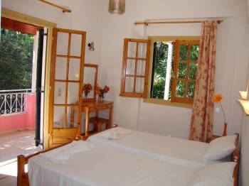 Four-Bedroom Apartment with Sea View19