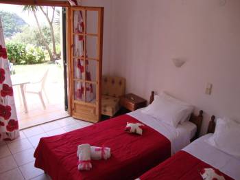 One-Bedroom Apartment with Sea View13
