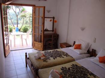 One-Bedroom Apartment with Sea View19
